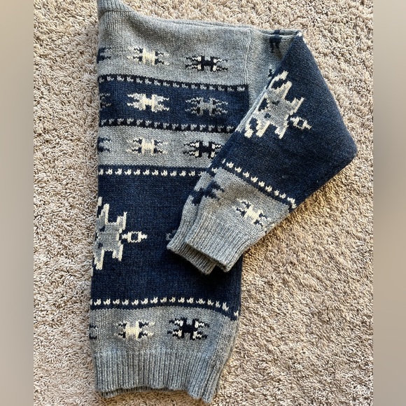 Vintage Woolrich Sweater - Picture 2 of 4